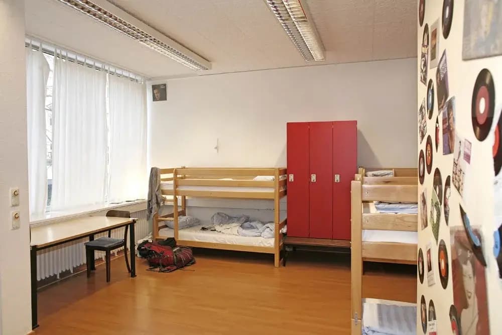 Hostel City Bed 2 - photo 11