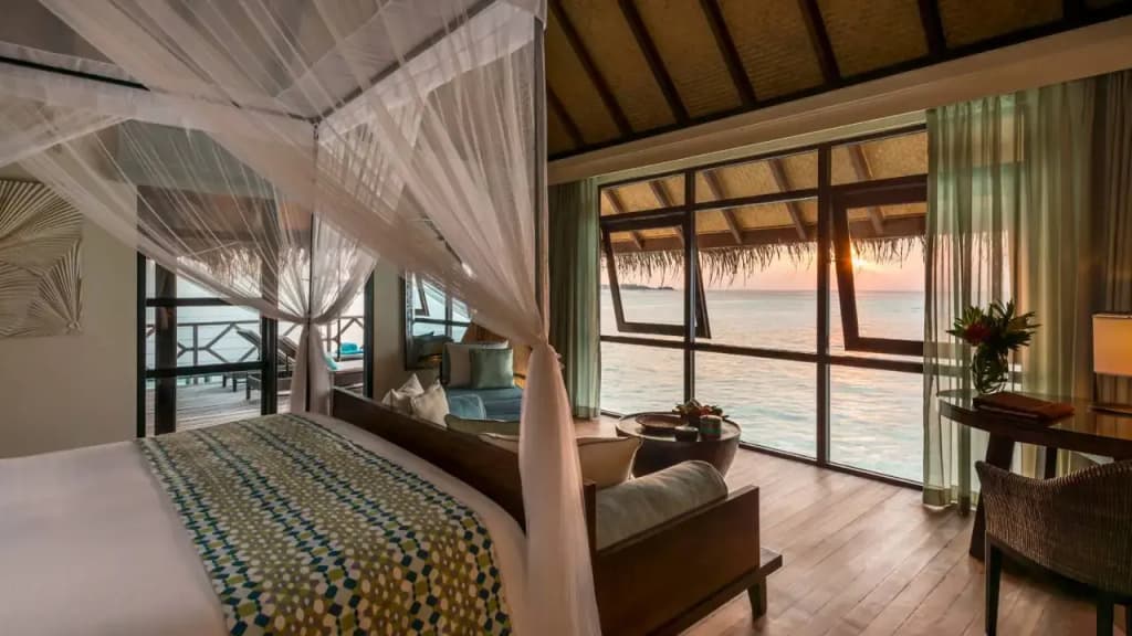 Four Seasons Resort Maldives at Kuda Huraa - photo 4