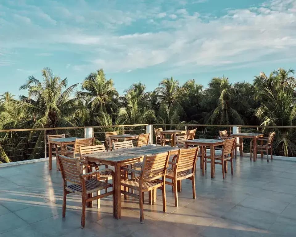 Bliss Dhigurah Hotel - photo 18