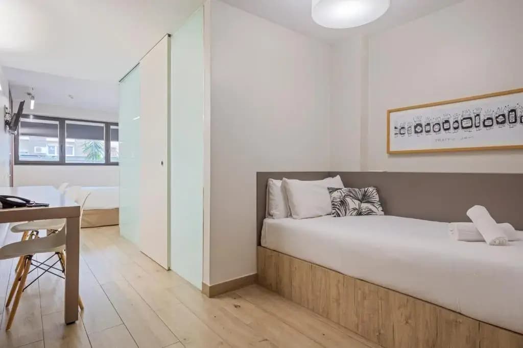 Aparthotel BCN Montjuic - photo 6