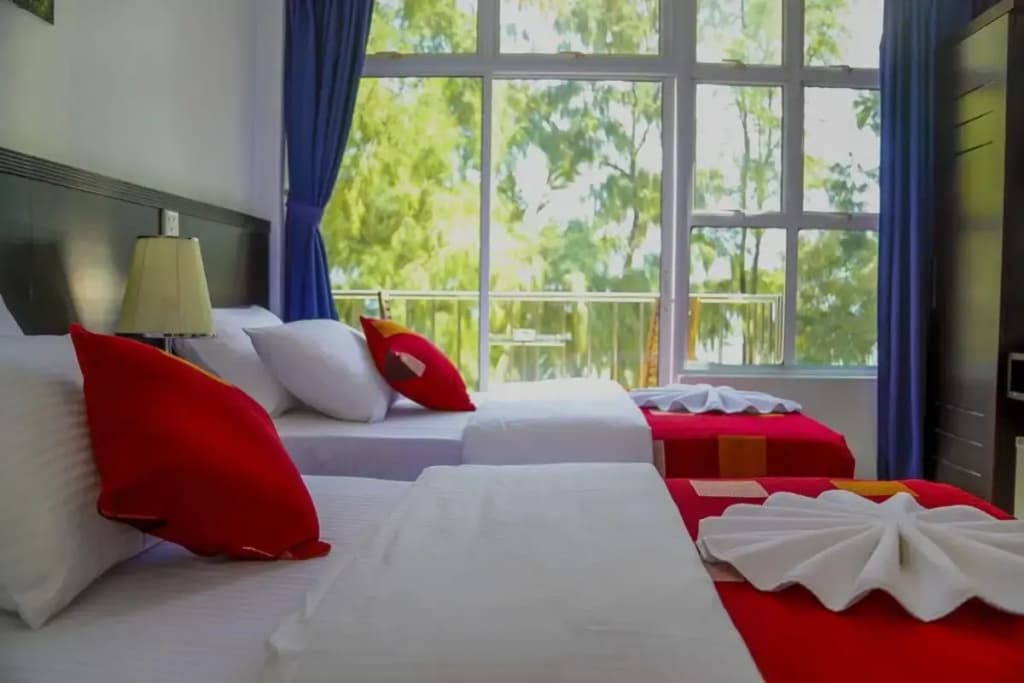 Sunny Suites Inn - photo 5
