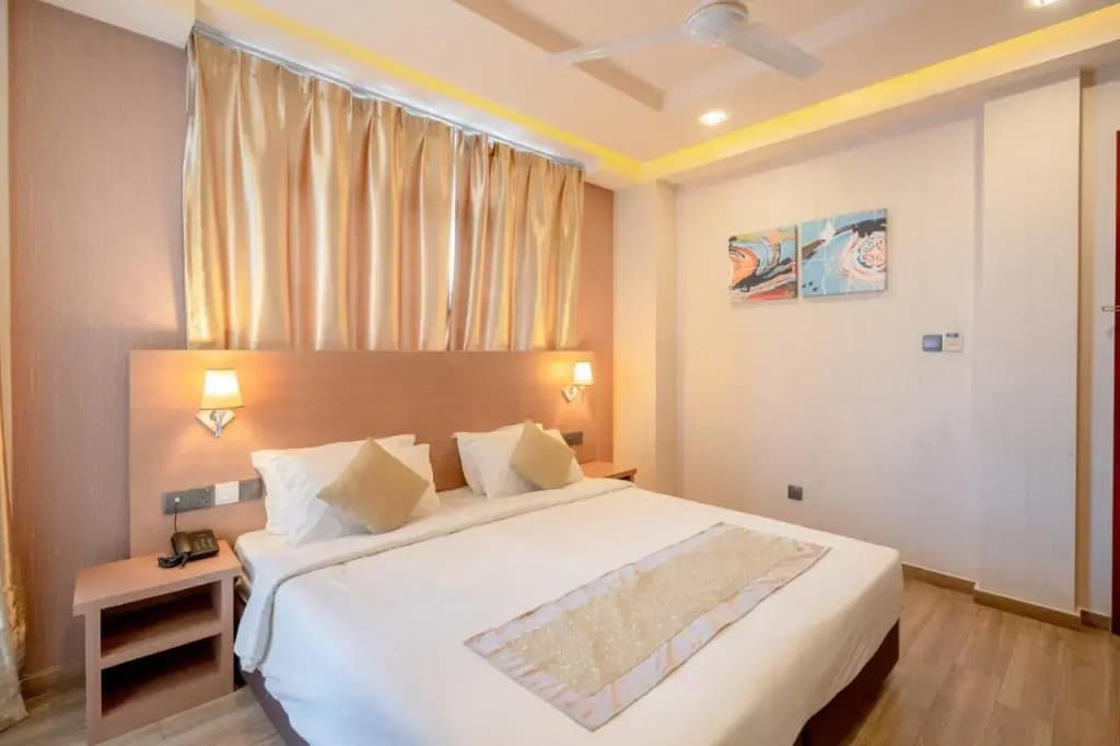 Three Inn Hotel - photo 18