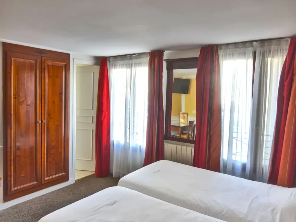Hotel Touring - photo 8