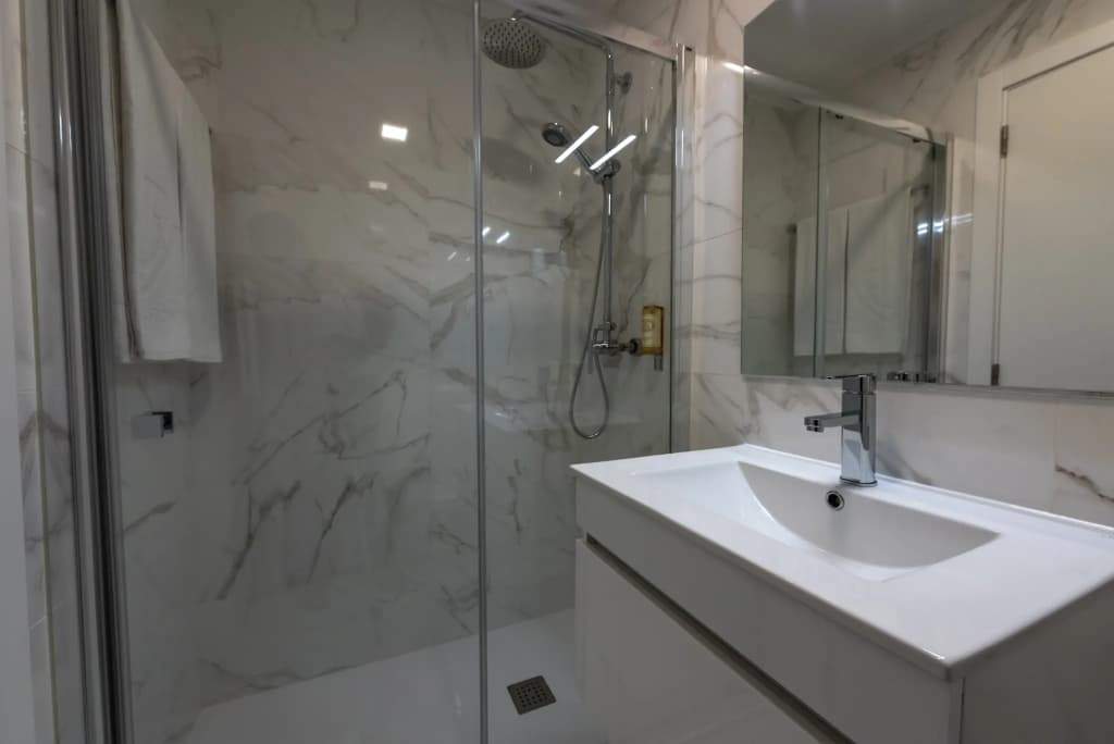 Dinya Lisbon Hotel - photo 11