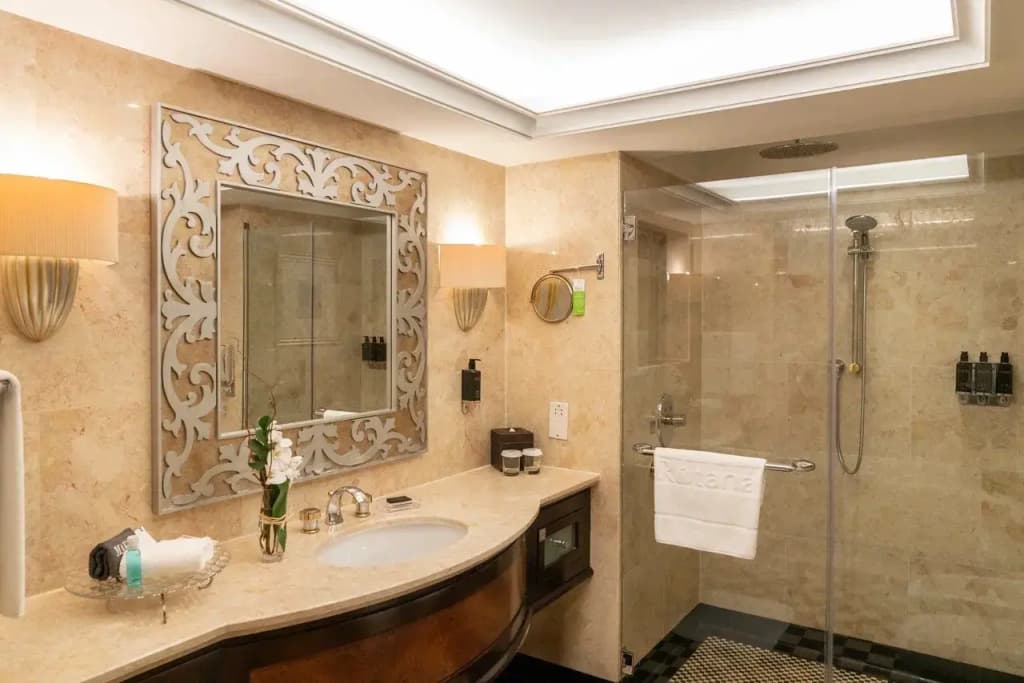 Beach Rotana Hotel - photo 18