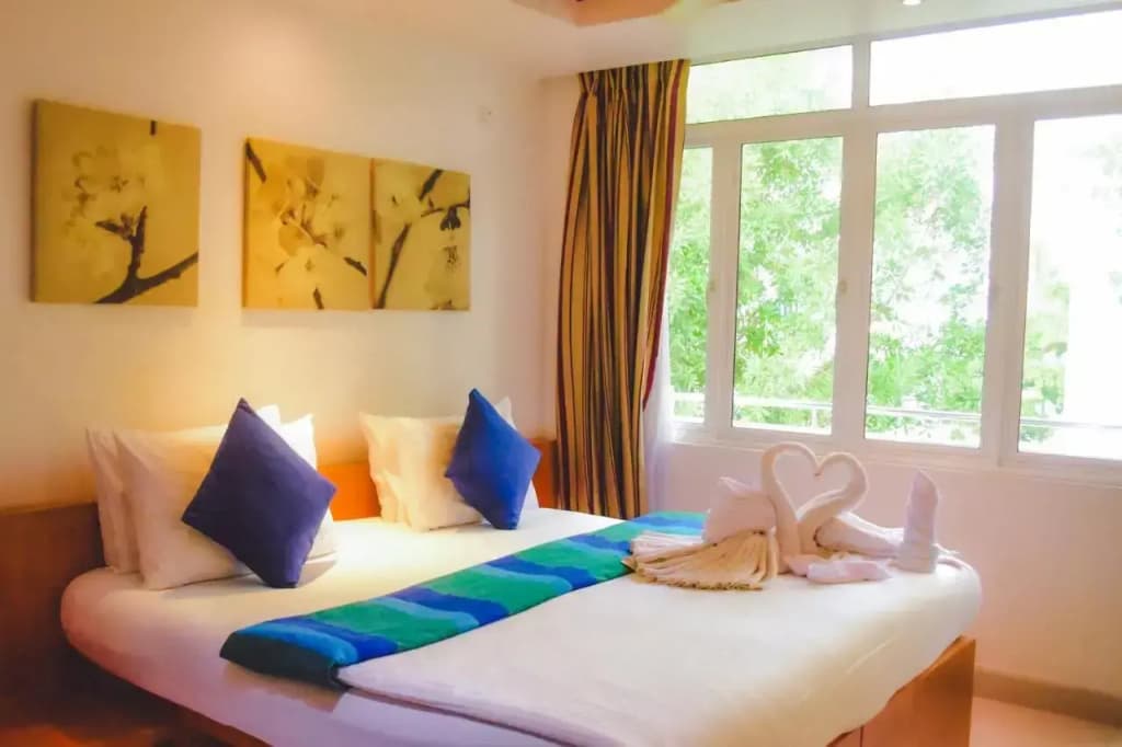Отель Pine Lodge Maldives - photo 4