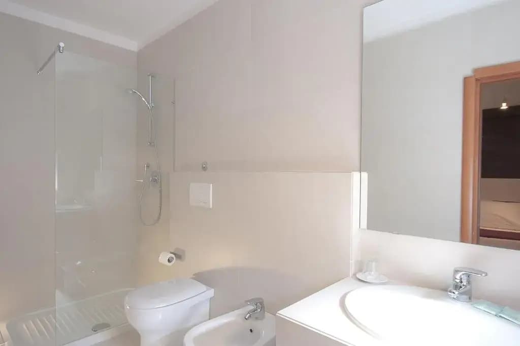 Genius Hotel Downtown - photo 16