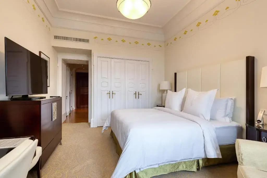 Four Seasons Hotel Gresham Palace Budapest - photo 2