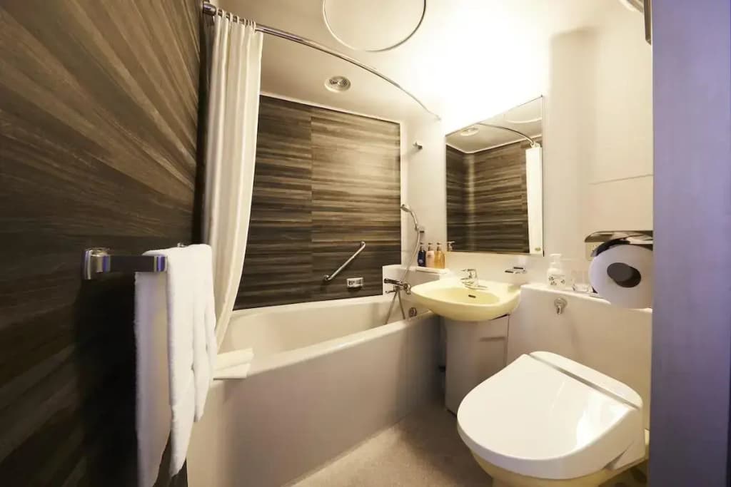 Ginza Grand Hotel - photo 10