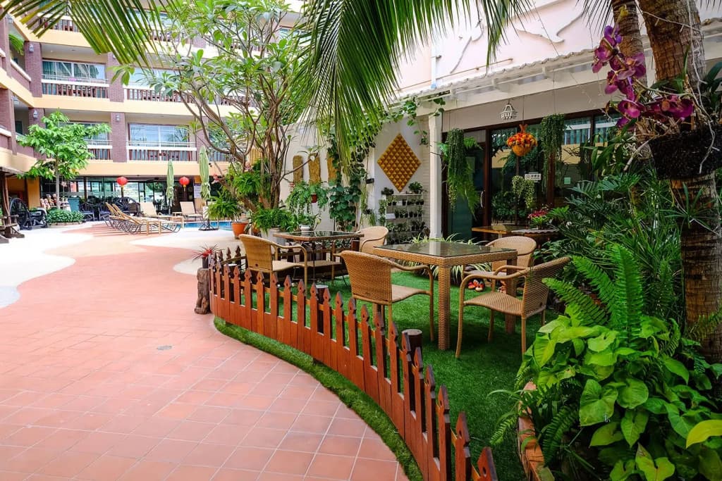 Aiyaree Place Hotel - photo 15