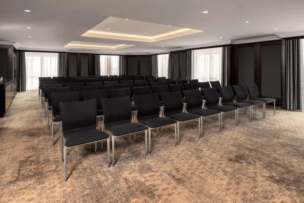 Hilton Vienna Plaza - photo 31