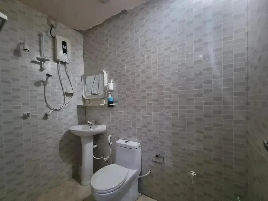 Jerrys Dive Lodge Guest House - photo 11