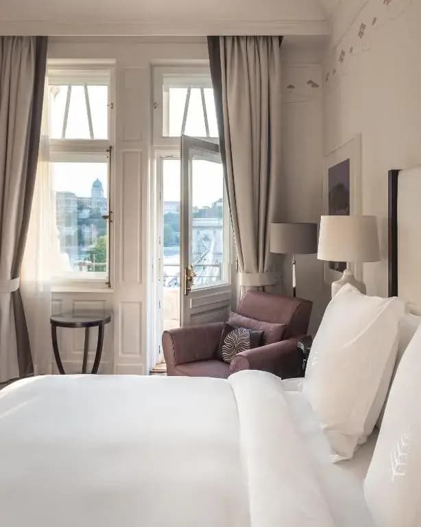 Four Seasons Hotel Gresham Palace Budapest - photo 10