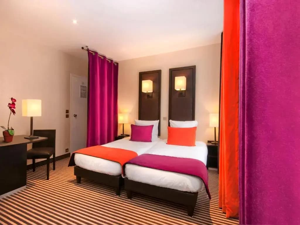 Pax Opera Hotel - photo 6