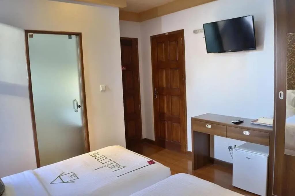 UI Inn - photo 4