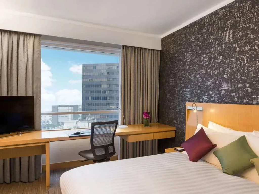 Novotel Century Hong Kong - photo 12