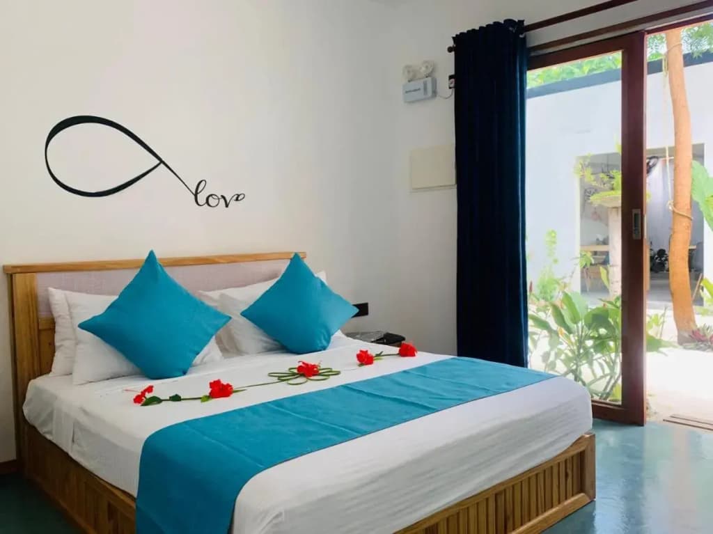 Ithaa Thoddoo Inn - photo 1
