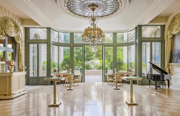 Ritz Paris Hotel - photo 2