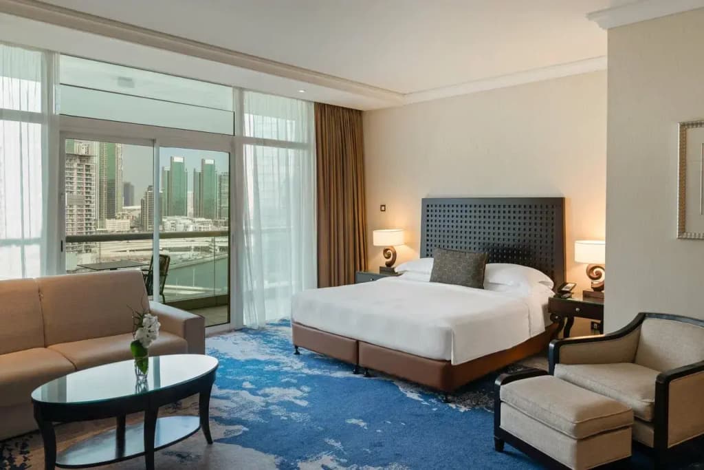 Beach Rotana Hotel - photo 4