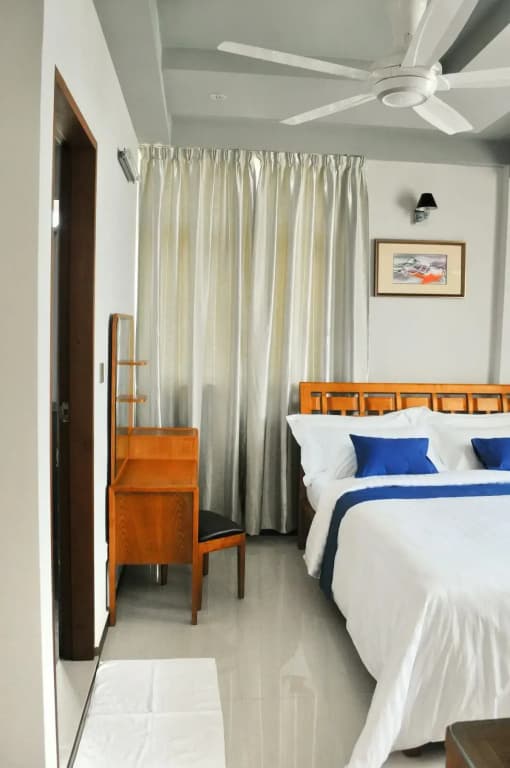Airport Comfort Inn Premium Hotel - photo 3