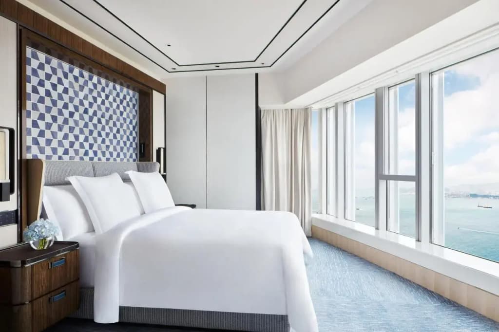 Four Seasons Hotel Hong Kong - photo 6
