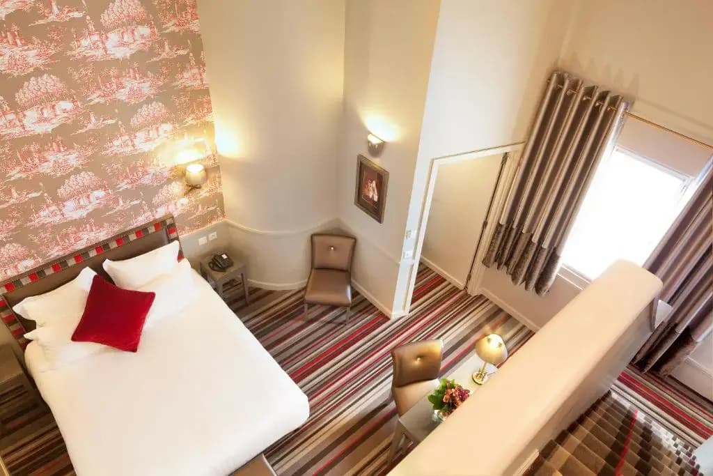 Hotel des Comedie - photo 8