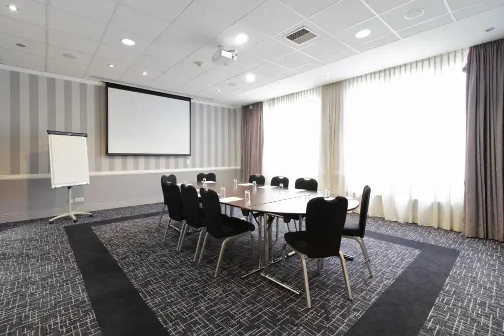 Crowne Plaza Paris Republique, an IHG Hotel - photo 28