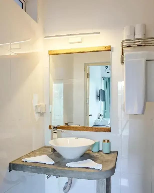 Bliss Dhigurah Hotel - photo 11