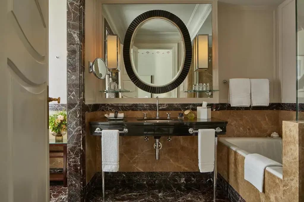 Four Seasons Hotel Gresham Palace Budapest - photo 20