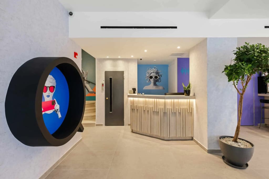 The Q Hotel - photo 3