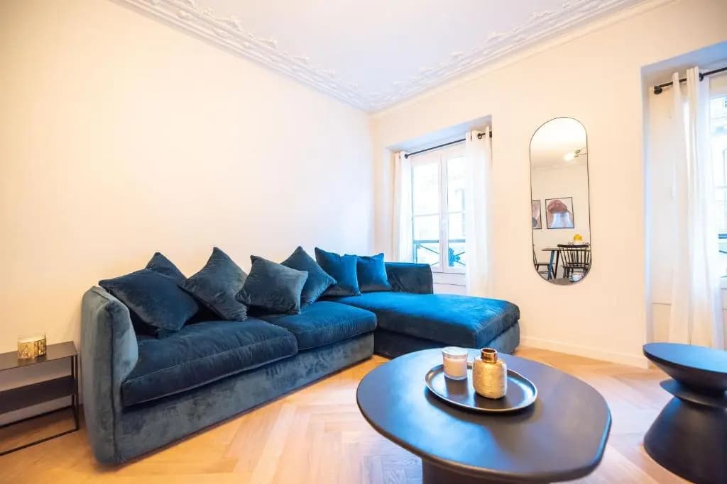 Luxury apartments in Paris Center - photo 10