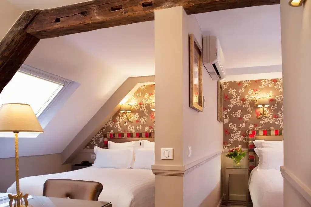Hotel des Comedie - photo 4