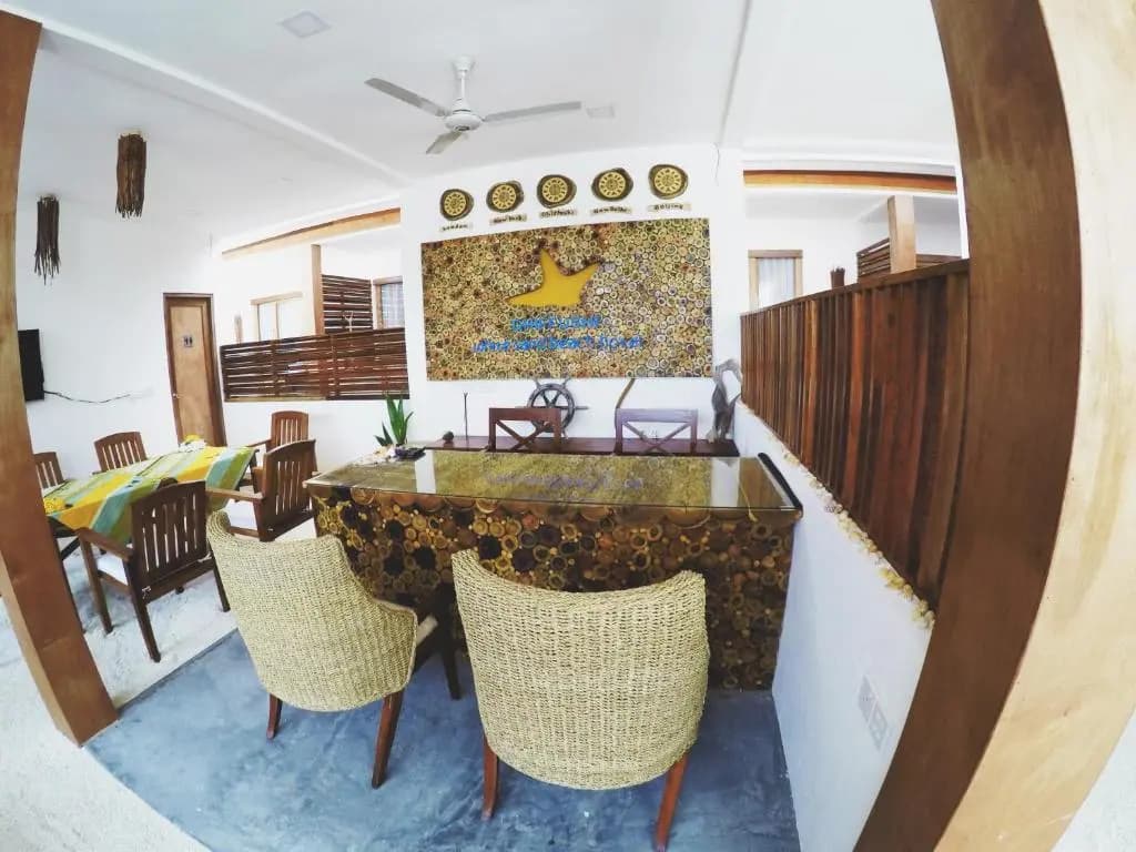 Dhiffushi White Sand Beach Hotel - photo 16