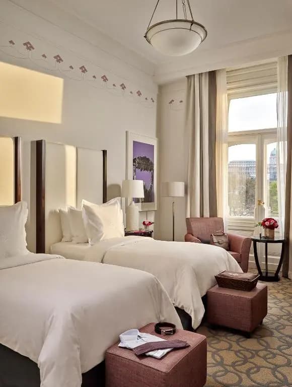 Four Seasons Hotel Gresham Palace Budapest - photo 5
