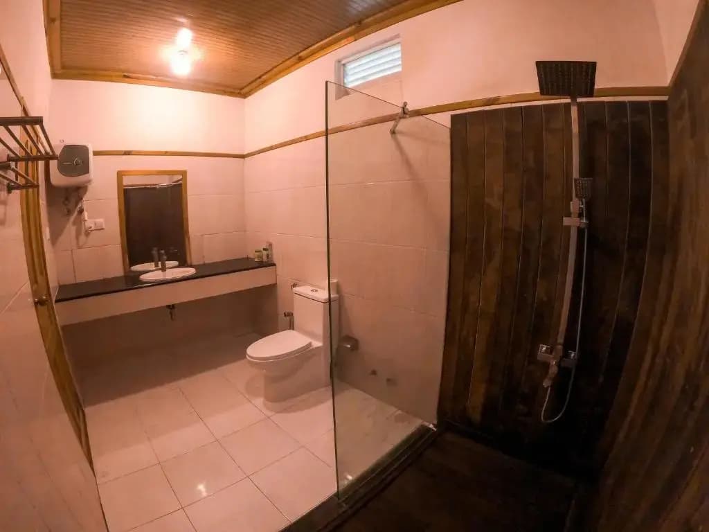 New Breeze Thoddoo Inn - photo 8
