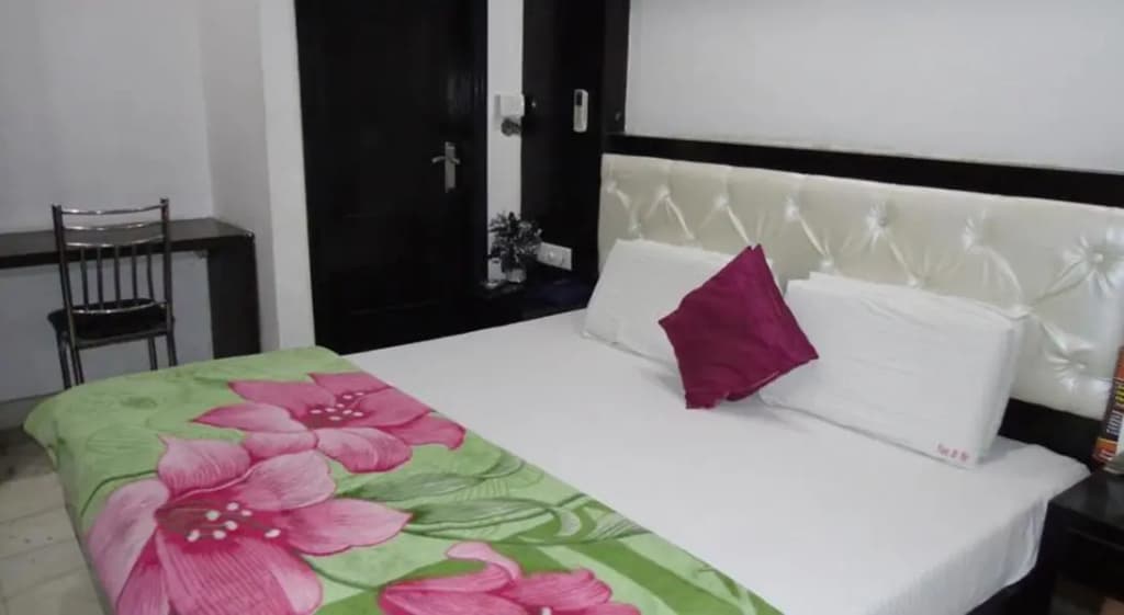 Hotel You and Me - photo 4