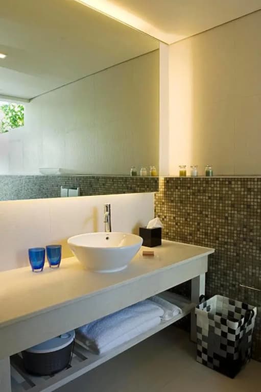 Holiday Inn Resort Kandooma Maldives by IHG - photo 16