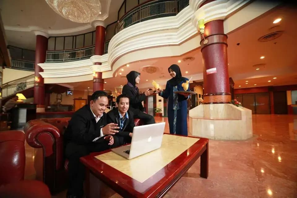 New Pacific Hotel - photo 17