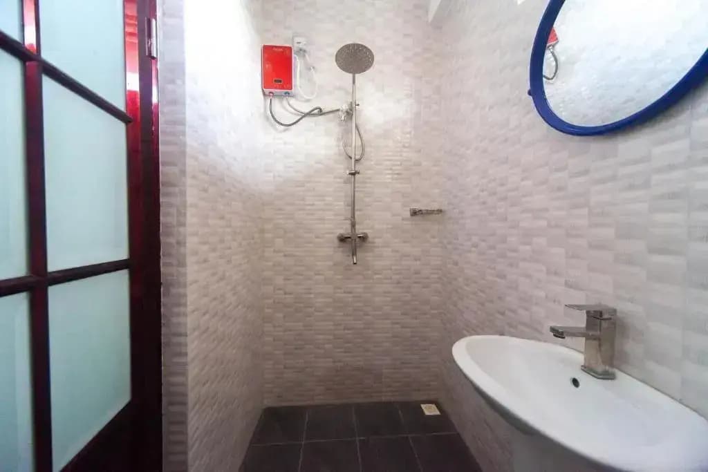 Ariston Dhangethi Inn - photo 18