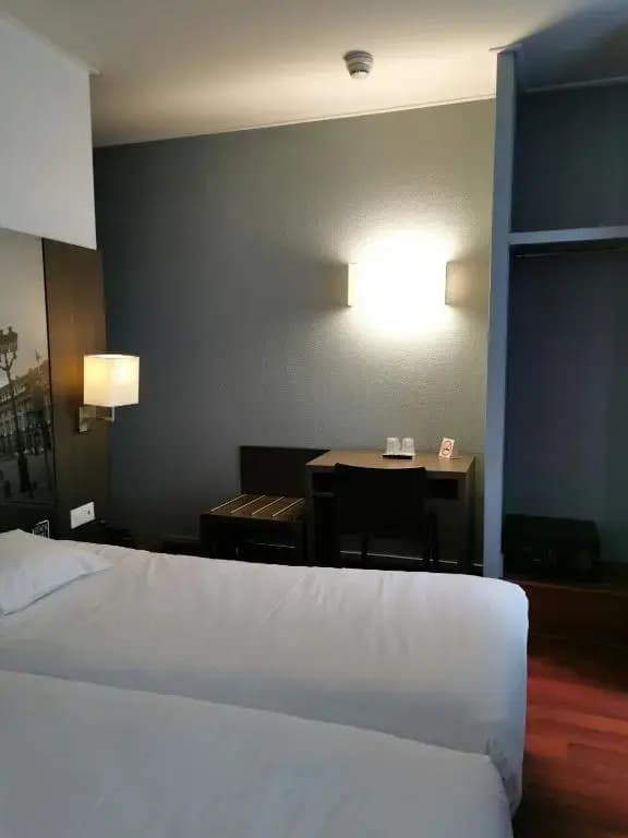 Victoria Hotel - photo 10