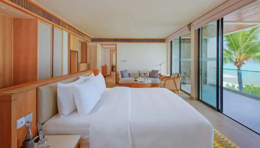 Kuda Villingili Resort - photo 4