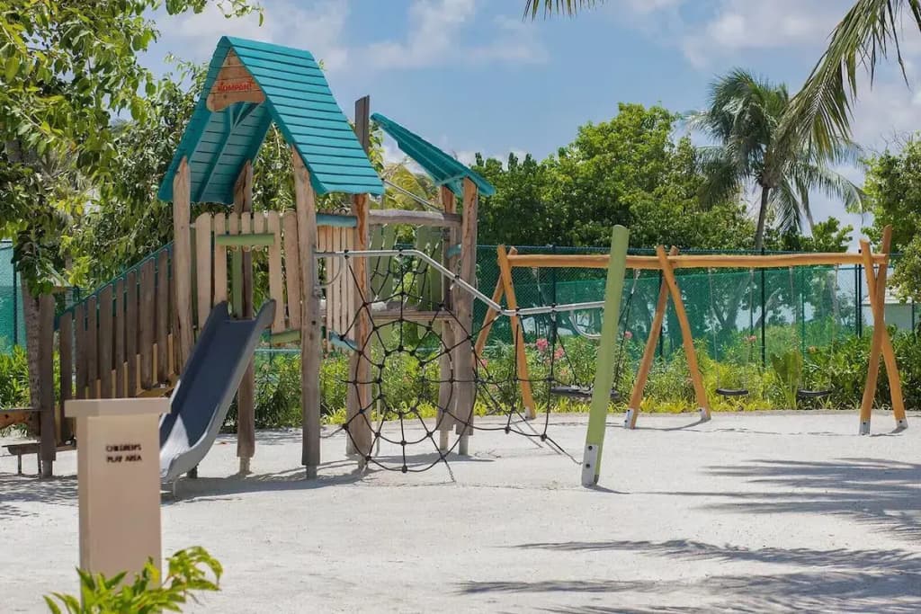 Kuda Villingili Resort - photo 23