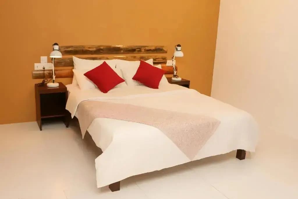 The Castaway Retreat Hotel - photo 9