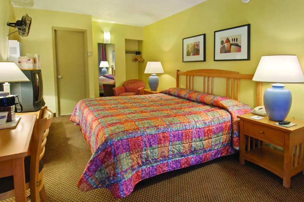 SF Central Hotel - photo 6
