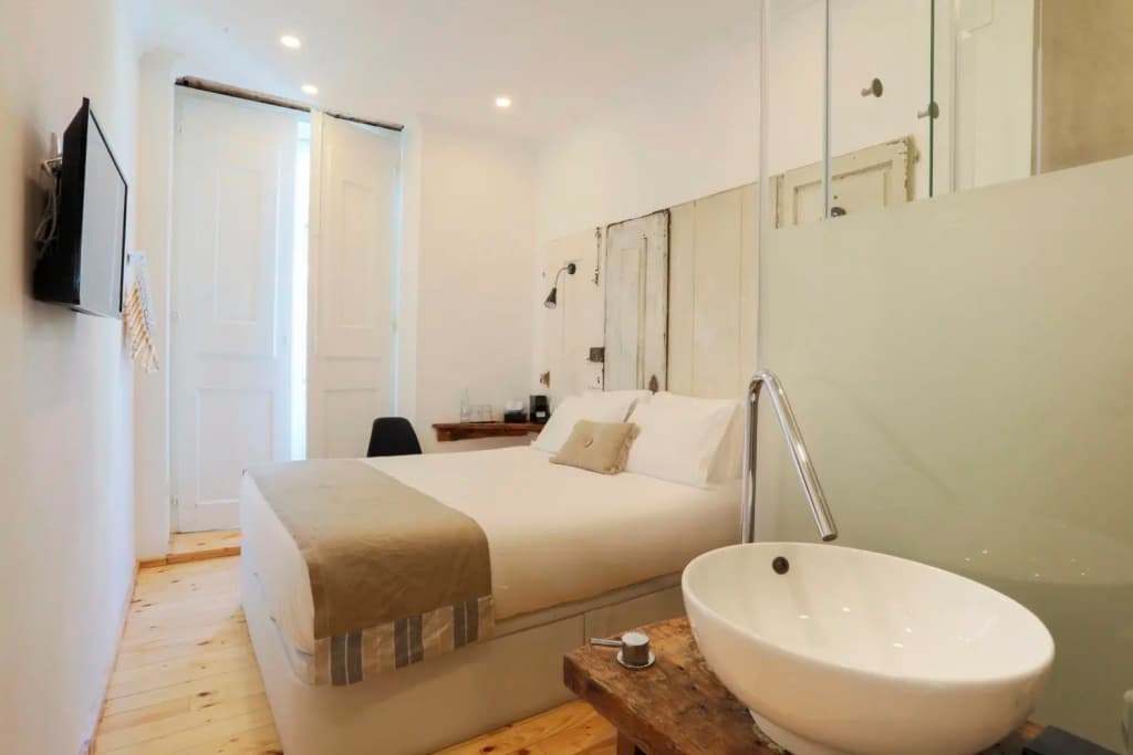 262 Boutique Hotel - photo 20