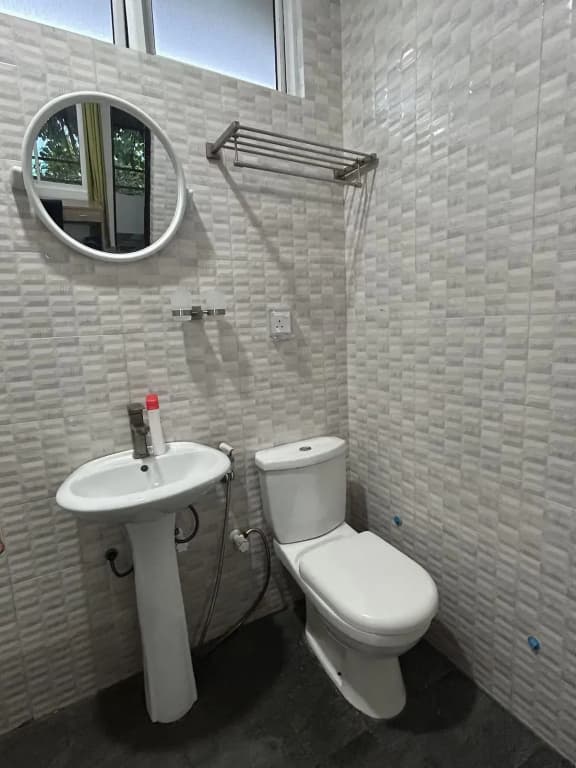 Ariston Dhangethi Inn - photo 17