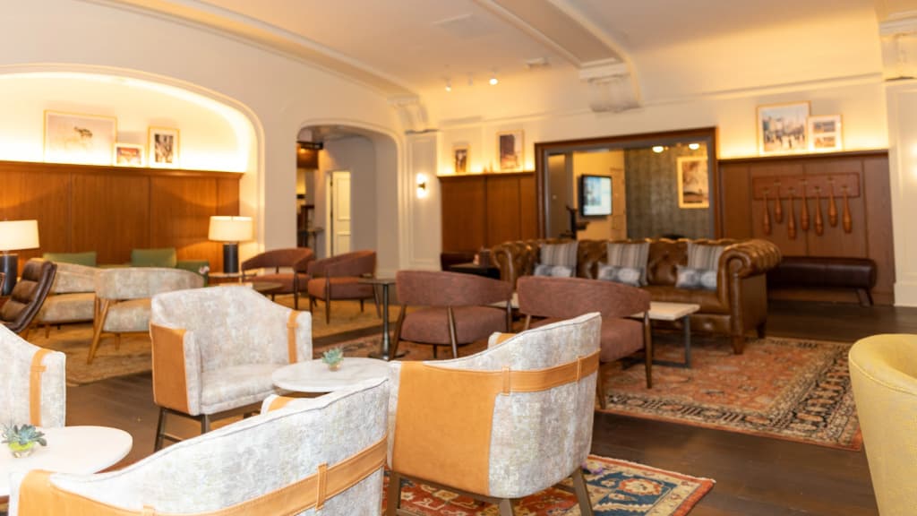 Harbor Court Hotel - photo 2