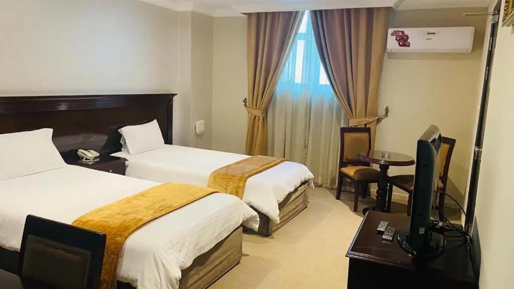 Al Bustan Hotel - photo 6