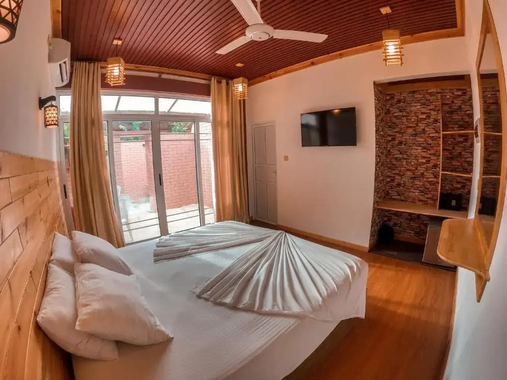 New Breeze Thoddoo Inn - photo 3