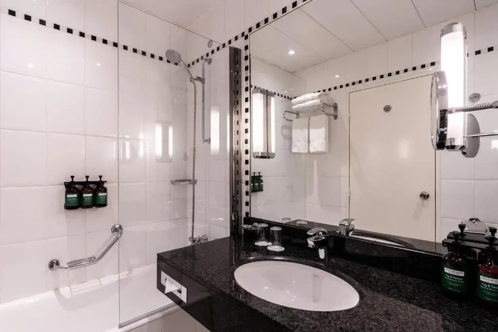 Crowne Plaza Paris Republique, an IHG Hotel - photo 17